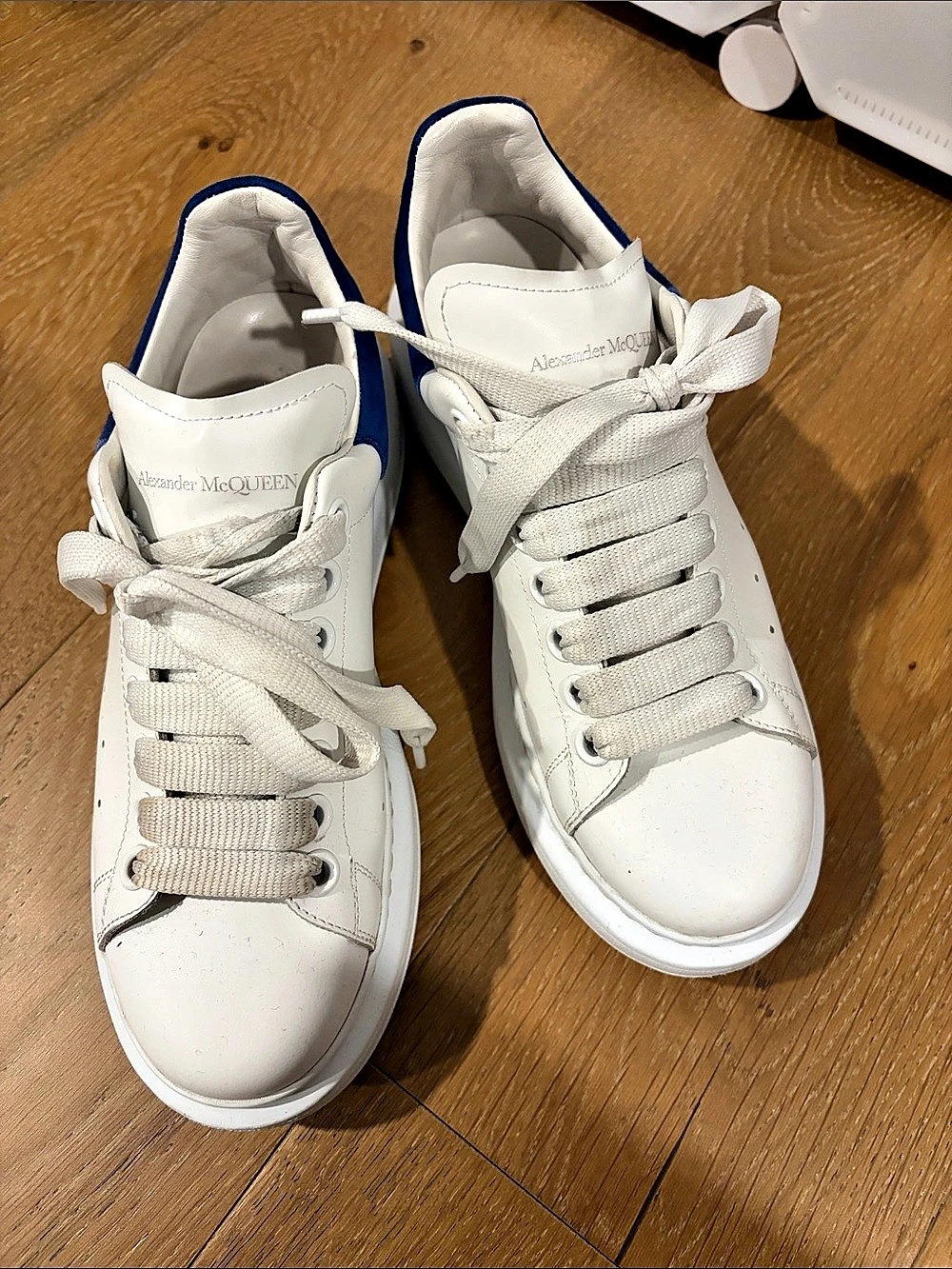 Alexander McQueen Oversized Sneaker White/Blue Sneakers size 37